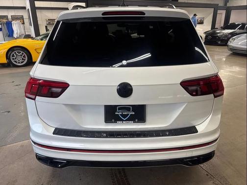 2022 Volkswagen Tiguan 2.0T SE R-Line Black 4MOTION