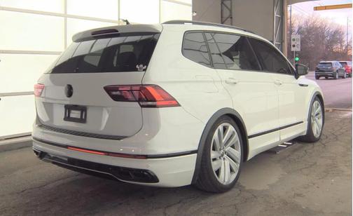 2022 Volkswagen Tiguan 2.0T SE R-Line Black 4MOTION