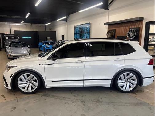 2022 Volkswagen Tiguan 2.0T SE R-Line Black 4MOTION
