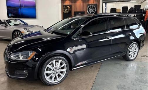 Black 2015 Volkswagen Golf SportWagen TSI SE 4-Door