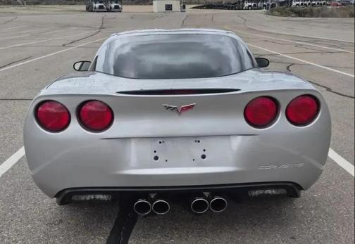 Machine Silver Metallic 2006 Chevrolet Corvette Base