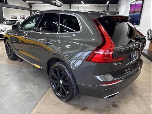 2021 Volvo XC60 T5 Inscription