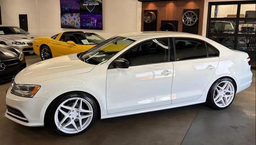 Pure White 2016 Volkswagen Jetta 1.4T S