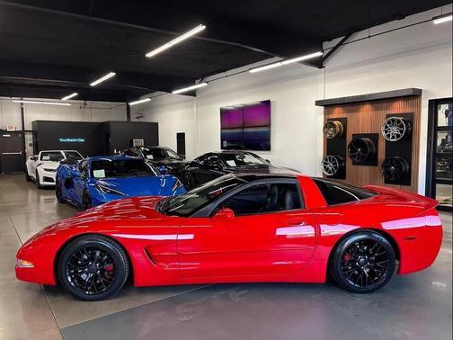 2001 Chevrolet Corvette Base