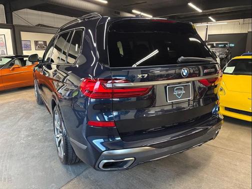 2020 BMW X7 M50i