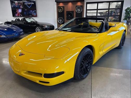 2003 Chevrolet Corvette Base