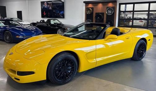 2003 Chevrolet Corvette Base