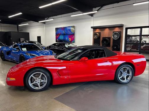 2004 Chevrolet Corvette Base