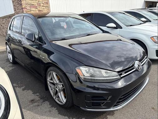 2016 Volkswagen Golf R 4-Door w/DCC & Navigation