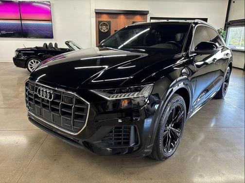 2021 Audi Q8 55 Premium Plus