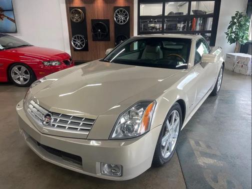 Gold Mist 2006 Cadillac XLR Base