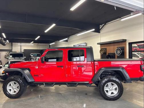 2020 Jeep Gladiator Sport S