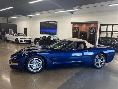 2004 Chevrolet Corvette Base