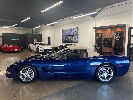 2004 Chevrolet Corvette Base