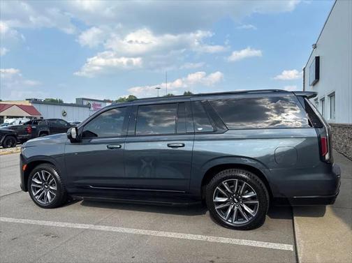 2021 Cadillac Escalade ESV Sport