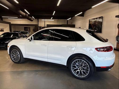 2017 Porsche Macan S