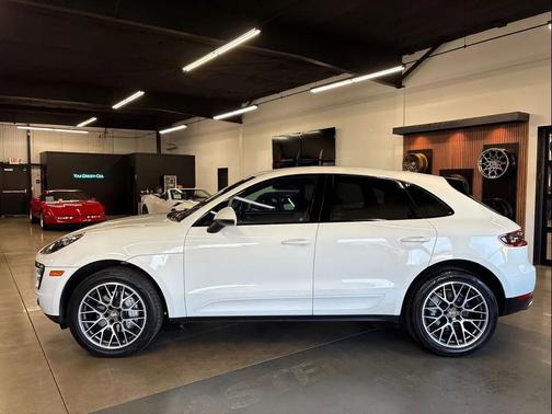 2017 Porsche Macan S