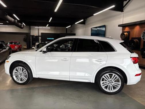 2018 Audi Q5 2.0T Premium Plus