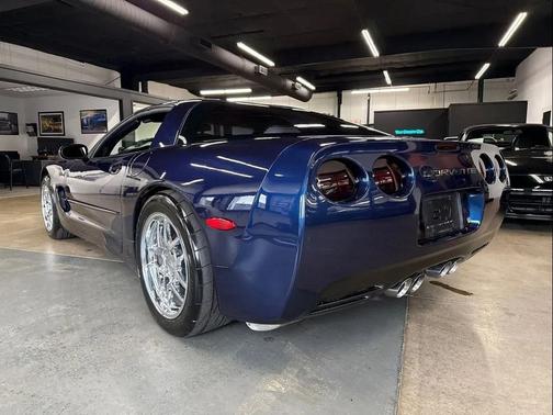 2000 Chevrolet Corvette Base