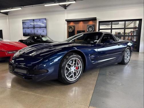 2000 Chevrolet Corvette Base