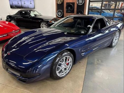 2000 Chevrolet Corvette Base