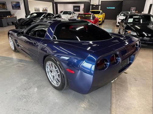 2000 Chevrolet Corvette Base