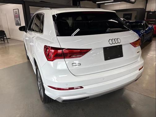 2022 Audi Q3 40 Premium