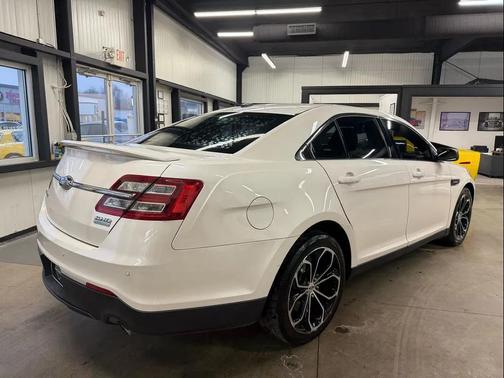 2015 Ford Taurus SHO