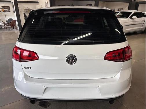 2016 Volkswagen Golf GTI 2.0T Autobahn w/Performance Package 4-Door