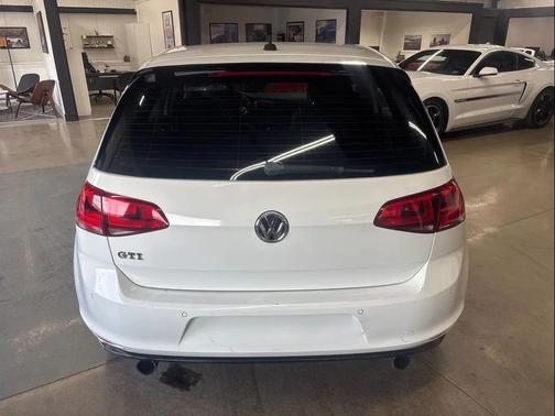 2016 Volkswagen Golf GTI 2.0T Autobahn w/Performance Package 4-Door