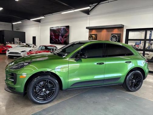 2020 Porsche Macan Base