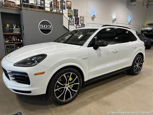 2023 Porsche Cayenne E-Hybrid S