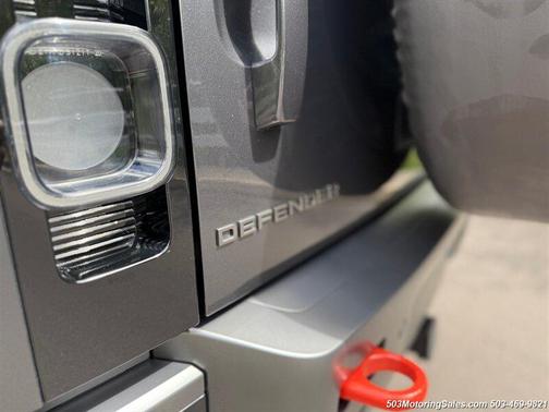 2024 Land Rover Defender V8