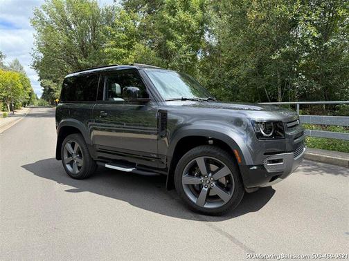 2024 Land Rover Defender V8