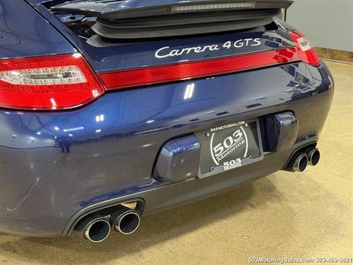 2012 Porsche 911 Carrera 4 GTS