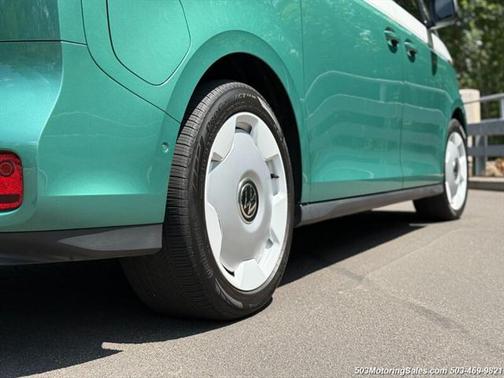2025 Volkswagen ID. Buzz 1st Edition with 4MOTION