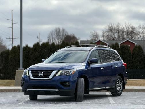 2019 Nissan Pathfinder SV