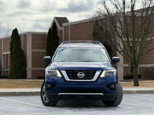 2019 Nissan Pathfinder SV