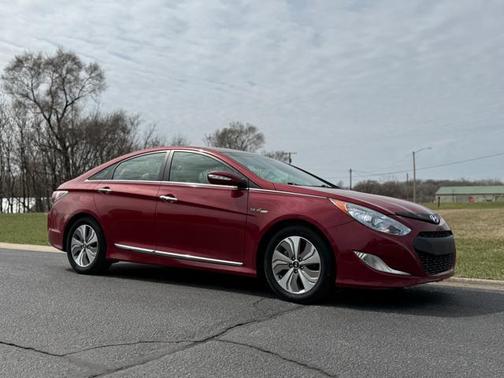 Venetian Red Pearl Mica 2013 Hyundai SONATA Hybrid Limited