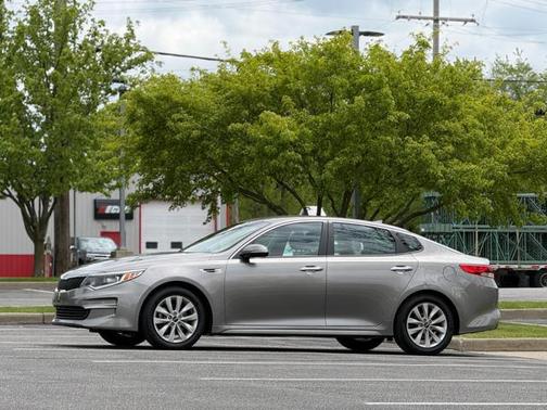 Titanium Silver 2018 Kia Optima LX