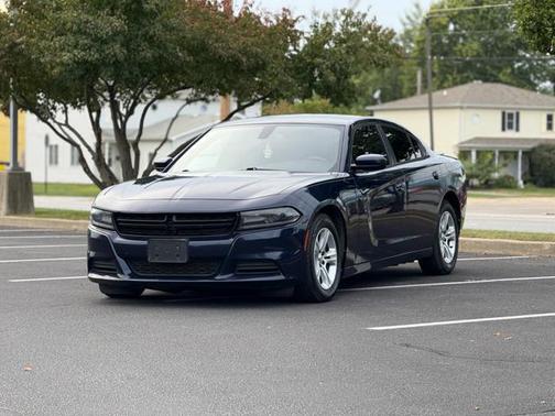 2016 Dodge Charger SE