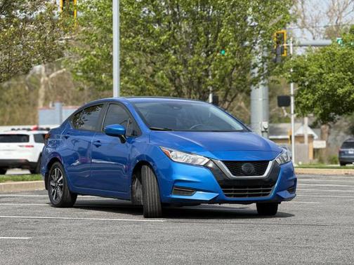 Electric Blue Metallic 2021 Nissan Versa 1.6 SV