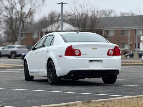 2011 Chevrolet Malibu LS