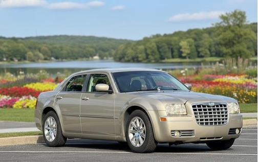 2009 Chrysler 300 Touring/Signature/Executive Series