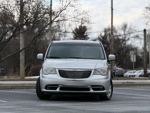 2011 Chrysler Town & Country Touring
