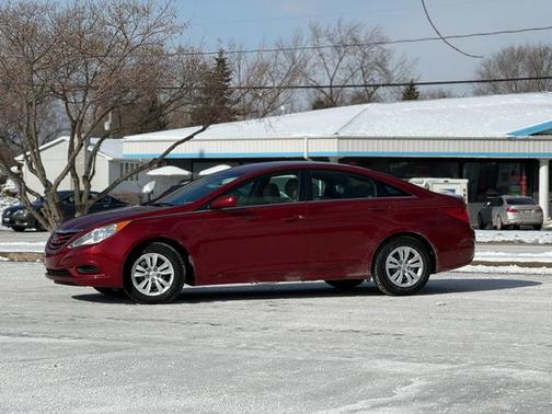 2012 Hyundai SONATA GLS