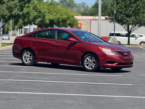 2013 Hyundai SONATA GLS