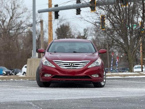 2011 Hyundai SONATA SE