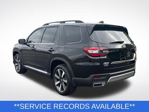 Crystal Black Pearl 2024 Honda Pilot Elite