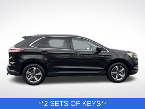 Agate Black Metallic 2022 Ford Edge SEL